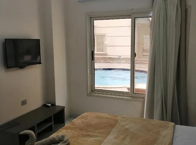Nour Plaza Bed and breakfast