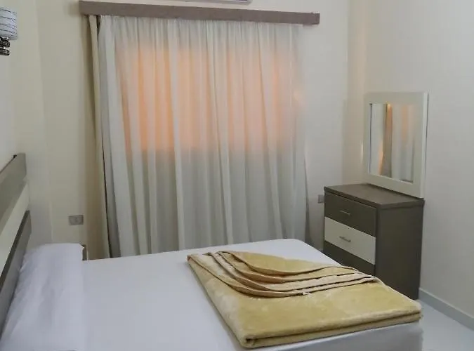 Nour Plaza Bed and breakfast *